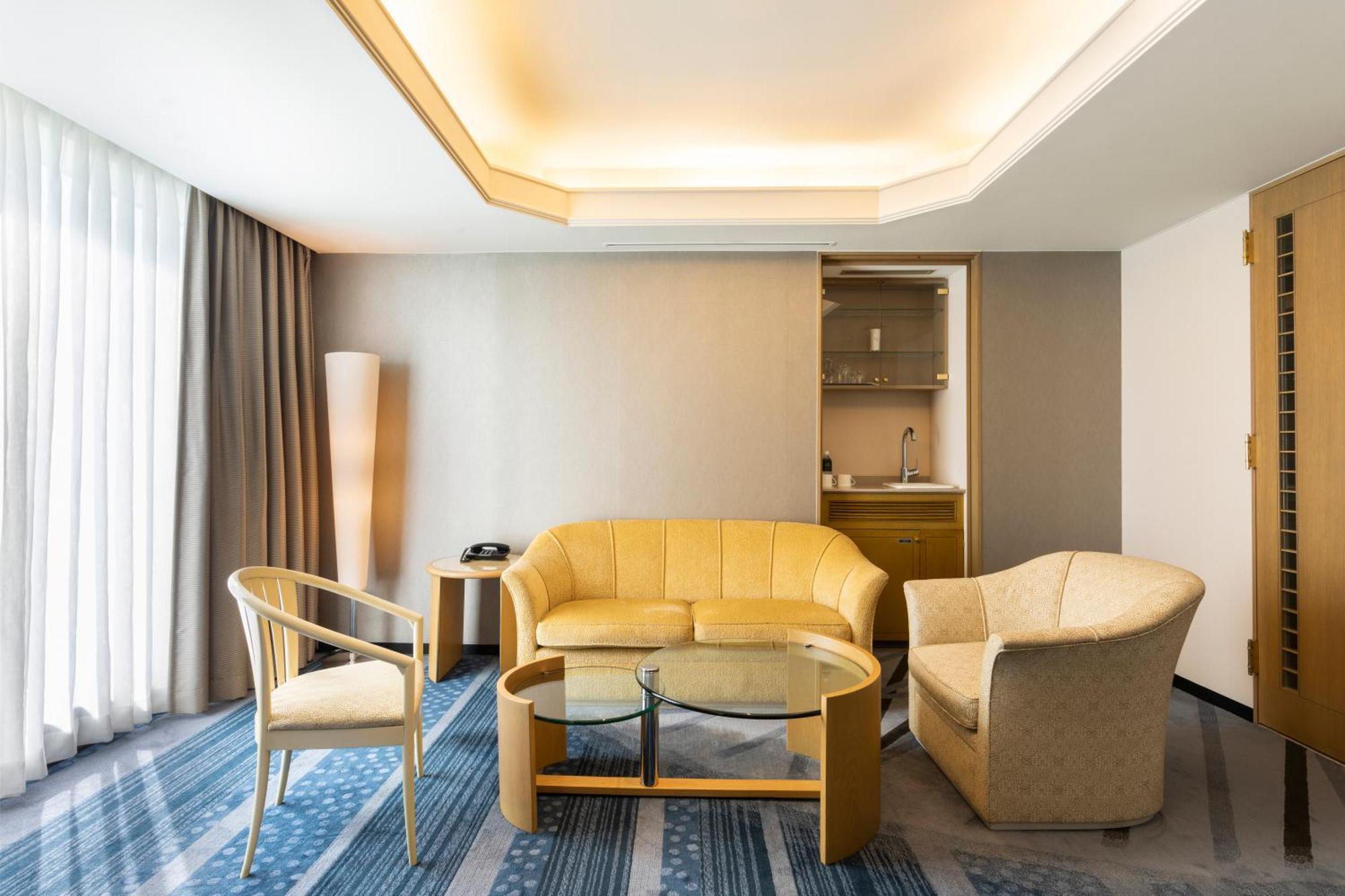 Hotel New Otani Tokyo The Main Экстерьер фото A suite at the hotel