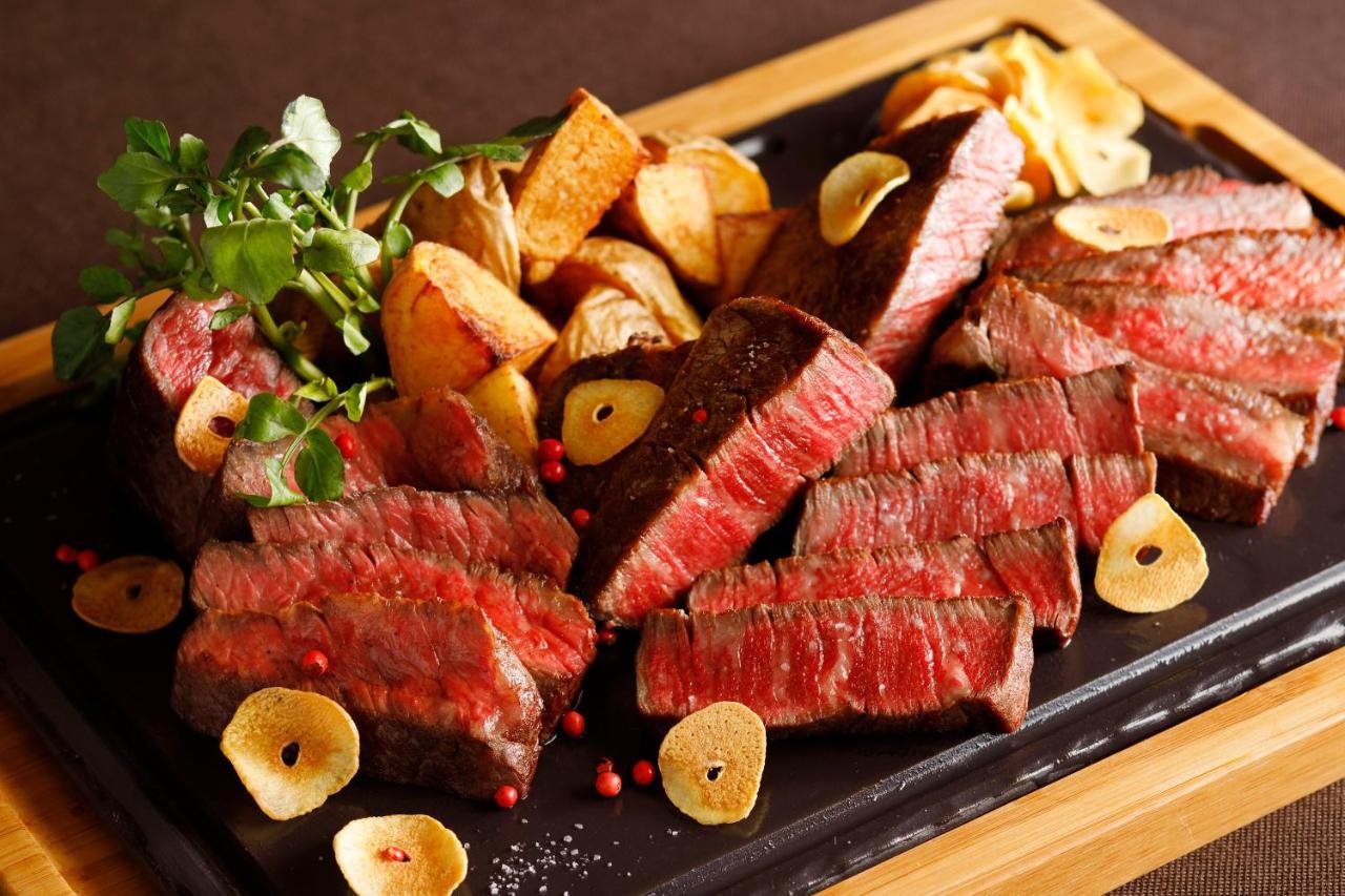 Hotel New Otani Tokyo The Main Экстерьер фото A steak prepared with the dry-aging technique